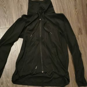 Lululemon windbreaker